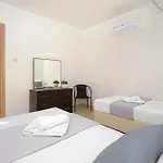 Apartment Neraida - 2bed Walk To Kalamies