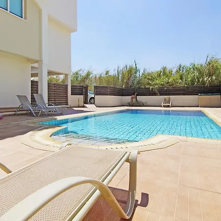 Апартаменты Neraida - 2bed Walk To Kalamies *