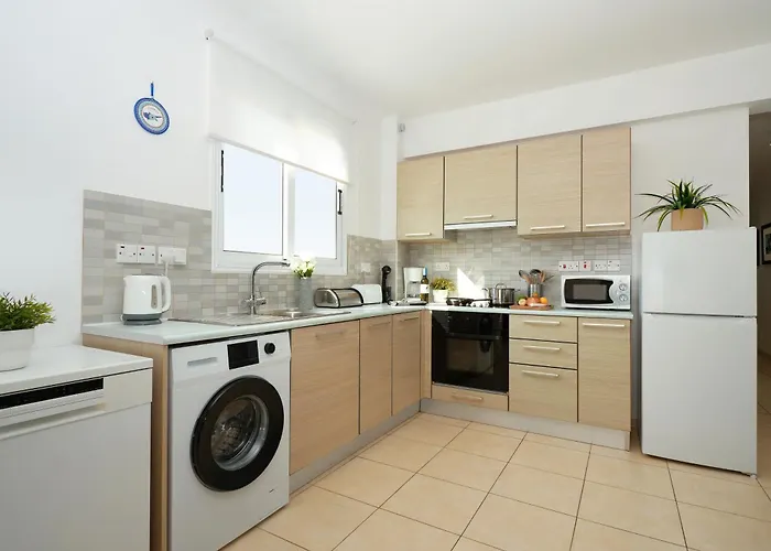 Neraida - 2bed Walk To Kalamies * Protaras