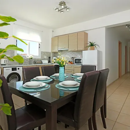 Neraida - 2bed Walk To Kalamies Appartement